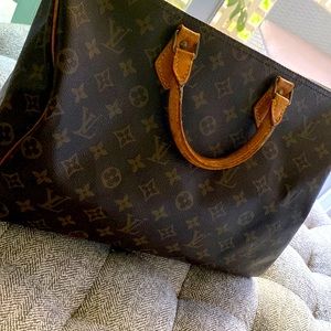 Louis Vuitton speedy 35